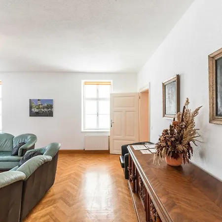 Rathausplatz Appartamento Sankt Poelten