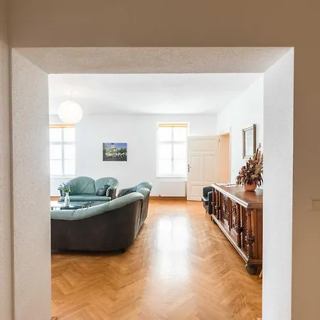 Rathausplatz Apartament *