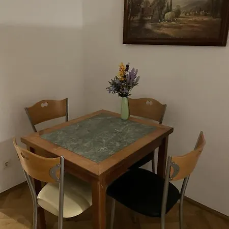 Rathausplatz Appartamento Sankt Poelten