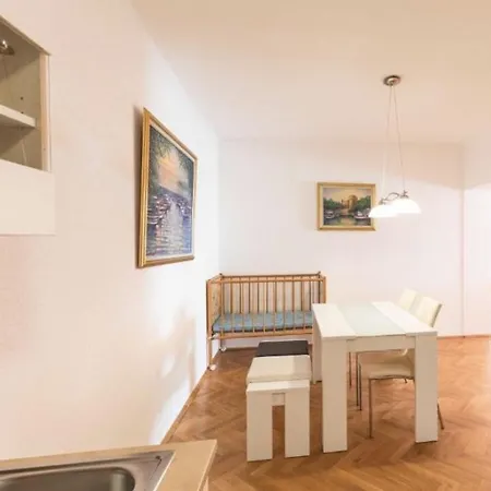 Apartment Rathausplatz