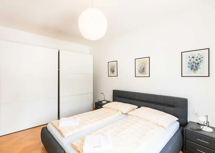 Rathausplatz Sankt Poelten