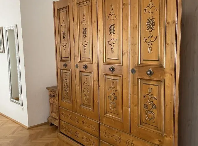 Lägenhet Rathausplatz