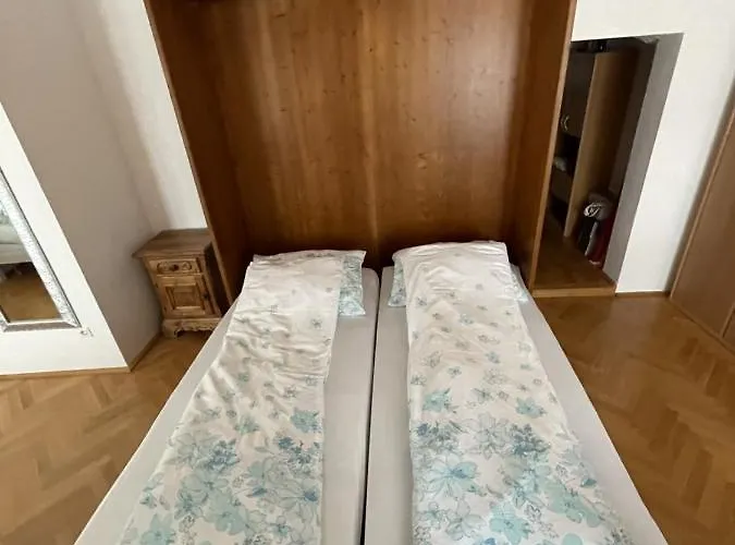 Rathausplatz * Sankt Poelten